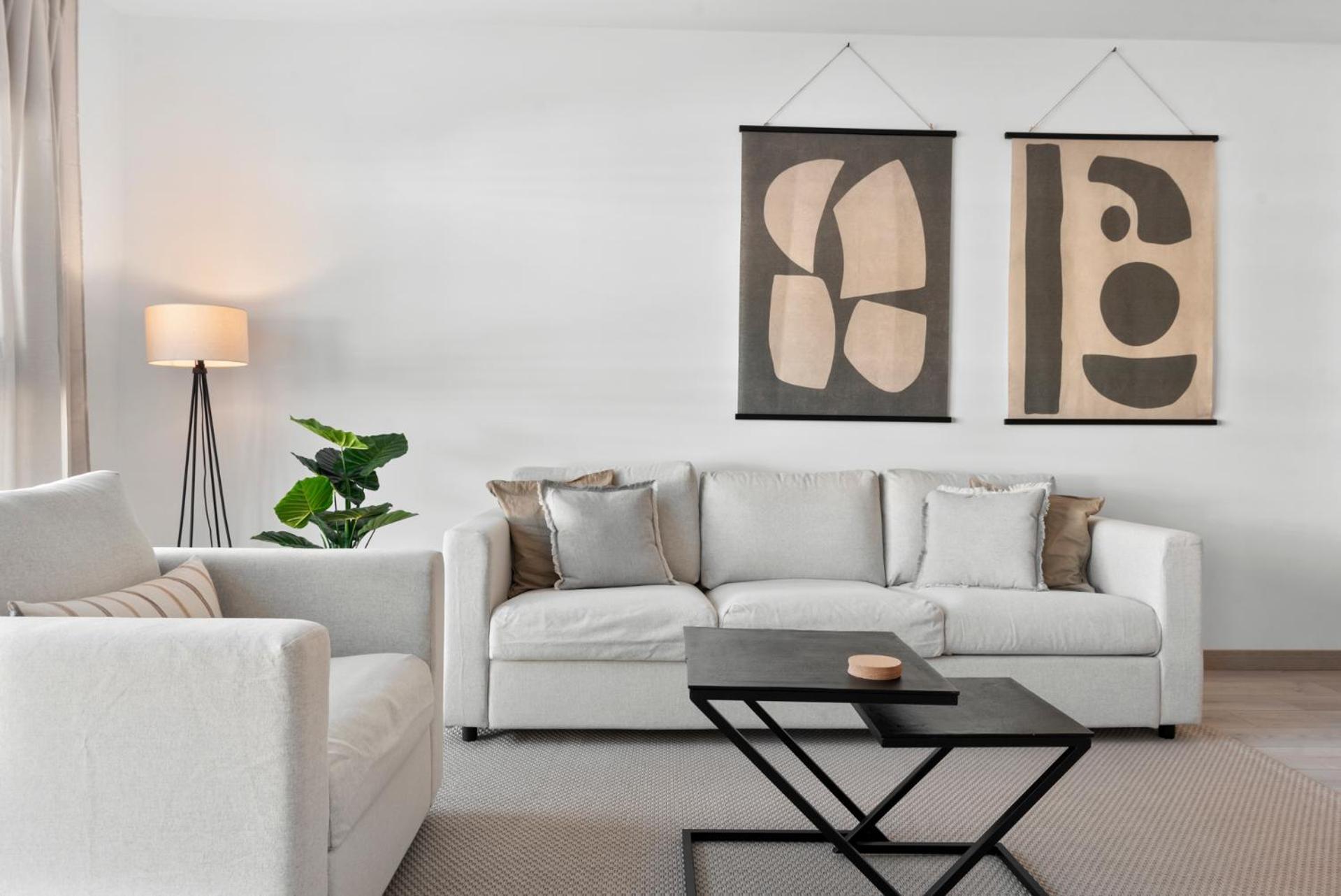 אסטפונה Beautiful 2-Bedroom Apartment Near Center And Beach מראה חיצוני תמונה