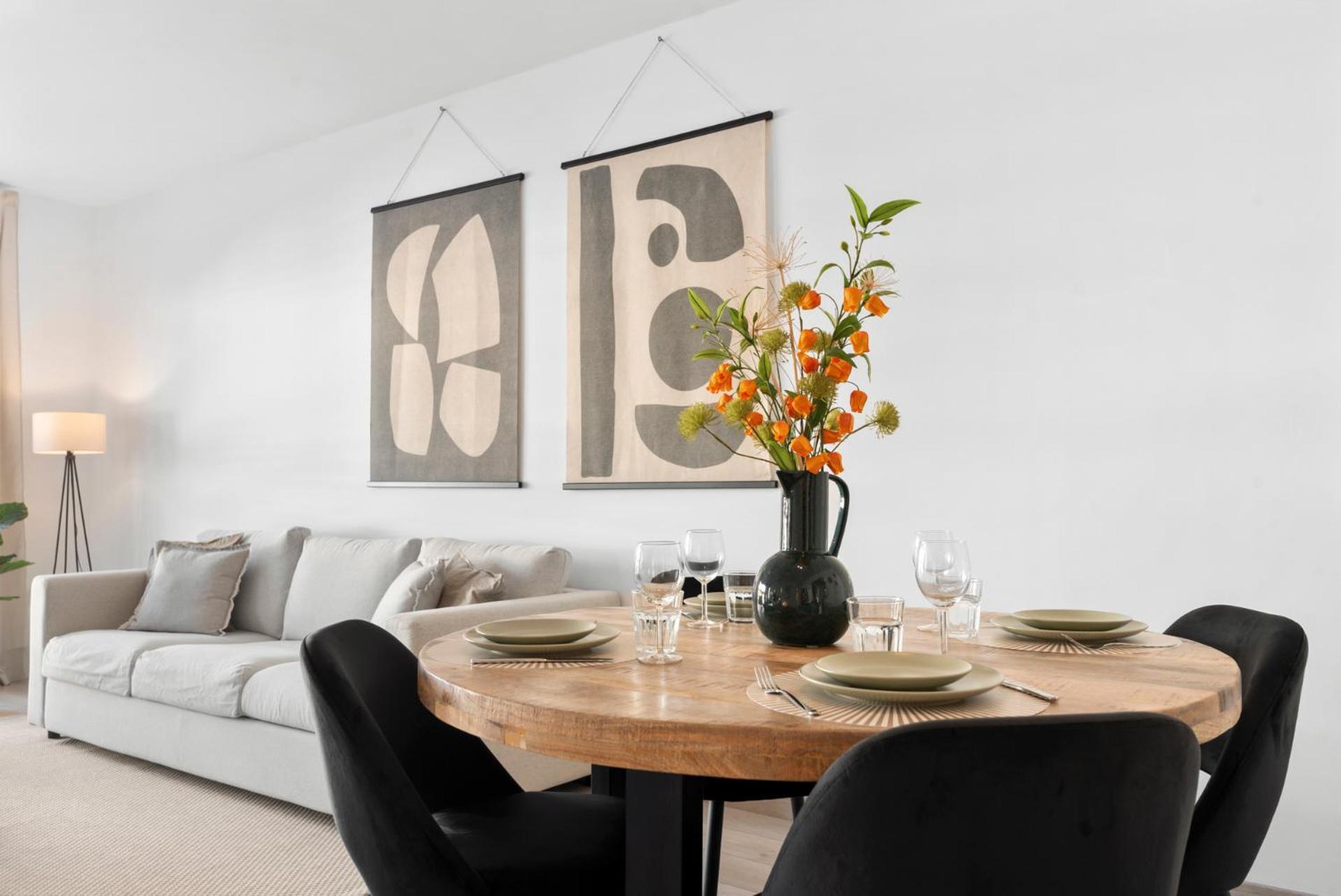 אסטפונה Beautiful 2-Bedroom Apartment Near Center And Beach מראה חיצוני תמונה